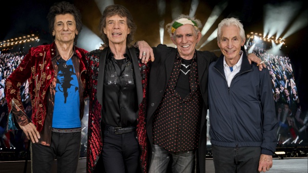 Rolling Stones, il logo con la linguaccia diventa un set di mattoncini