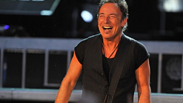 Springsteen in uno sketch con Jon Stewart