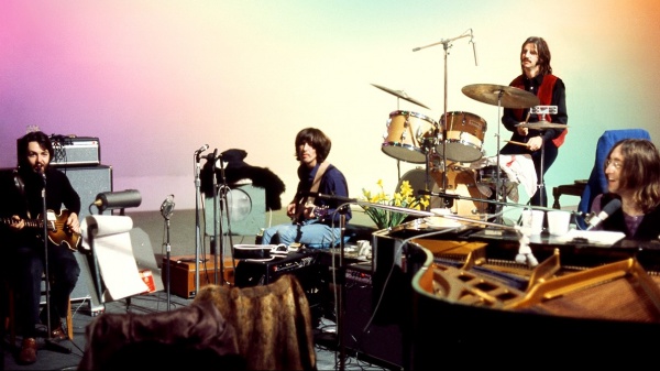"The Beatles-Get Back", Peter Jackson mostra le prime immagini inedite dal film