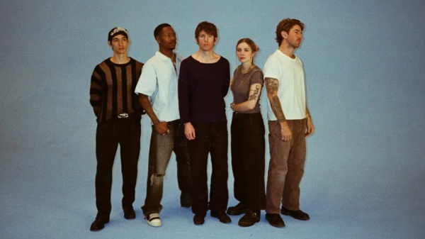 Turnstile: punk, synth e anni ’80. Il nuovo corso di “Never Enough”