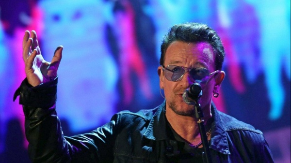 U2: Bono annunciata l'uscita di "Surrender", la sua prima autobiografia