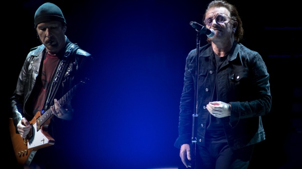 U2, Bono Vox a Napoli per due date al San Carlo