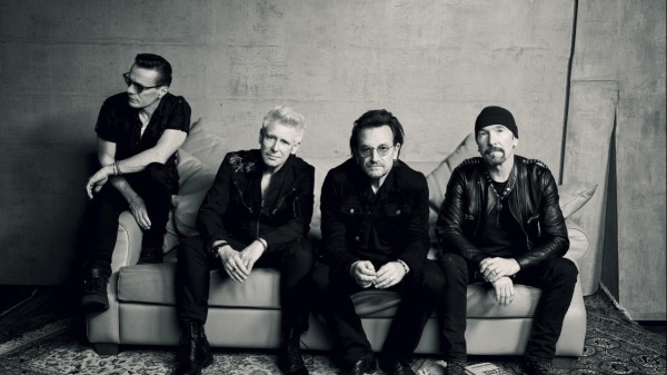 U2: "Tristi di salire sul palco senza Larry"
